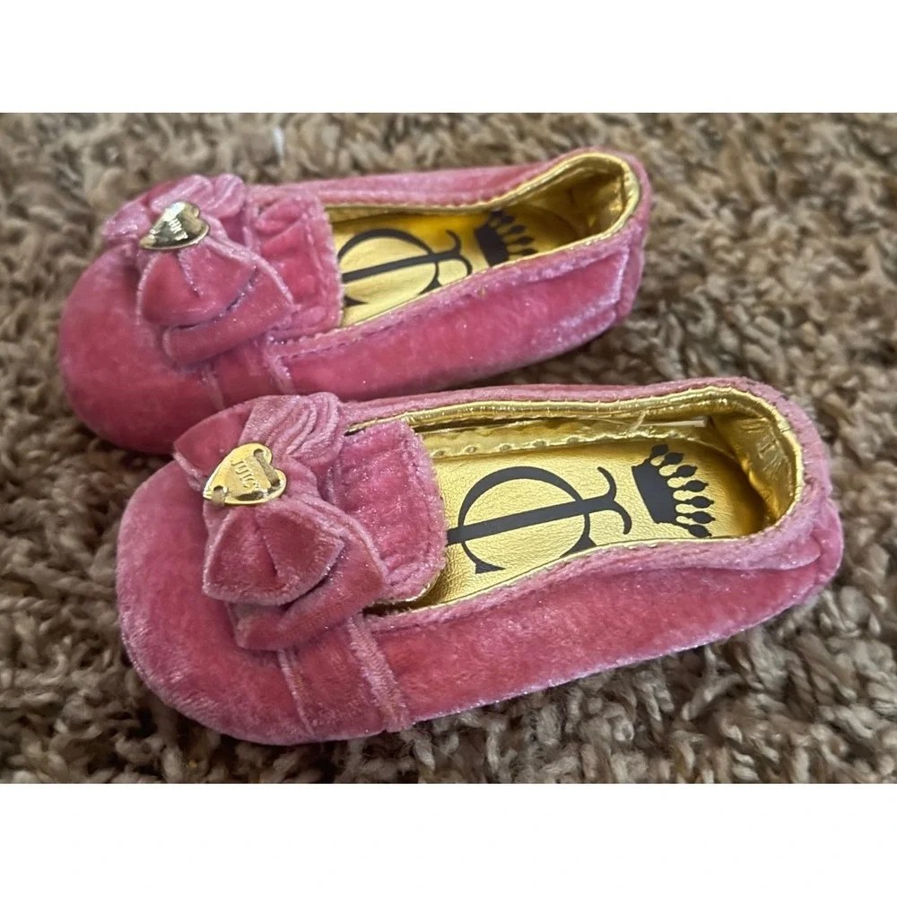 Juicy Couture - Pink Velvet Slip Loafers Baby Shoes Infant Size 2